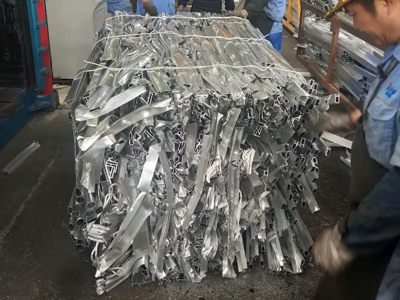 Vertical Aluminum Baler